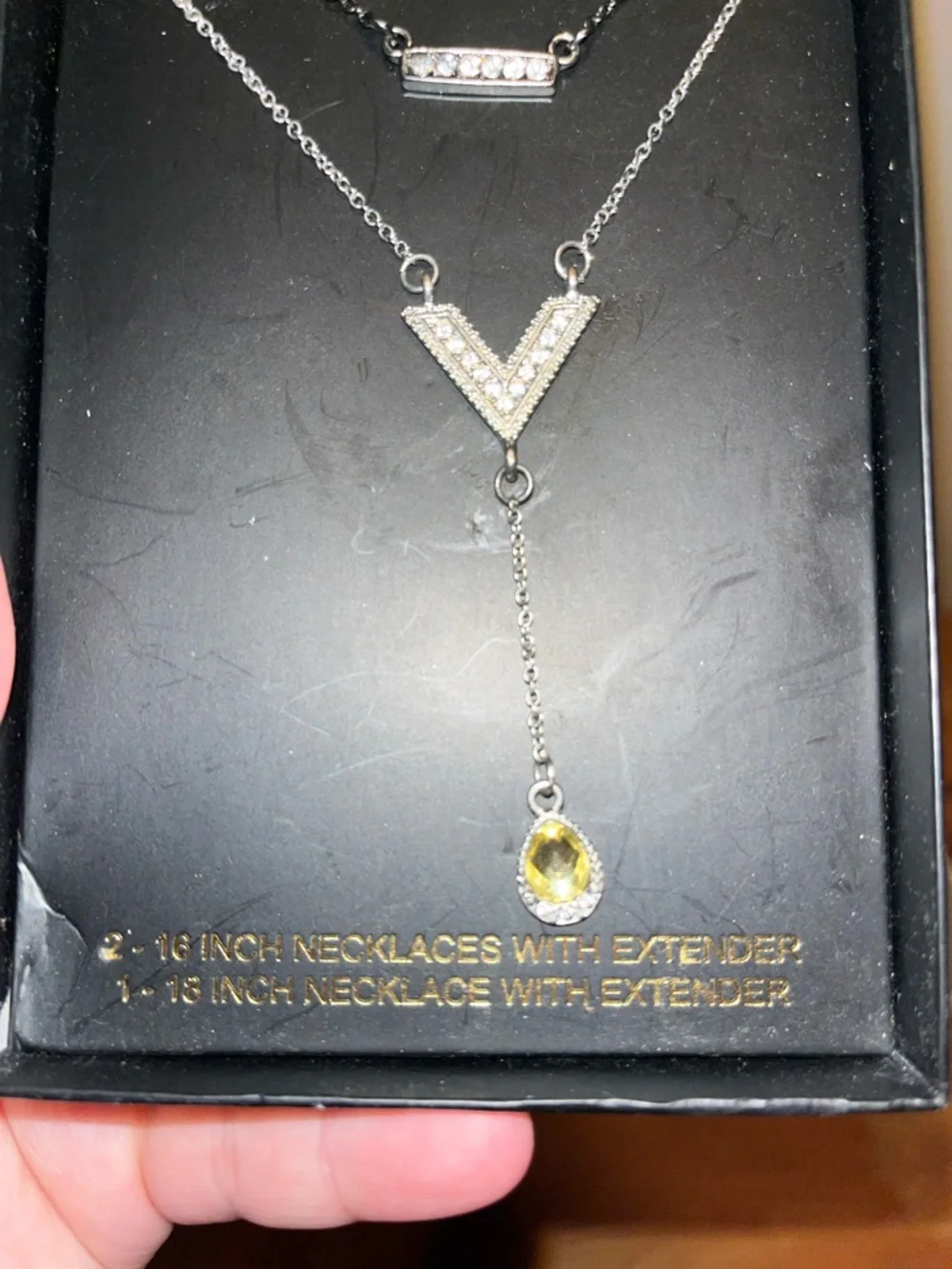 NWOT 3 Piece Necklace Set - Picture 2 of 3